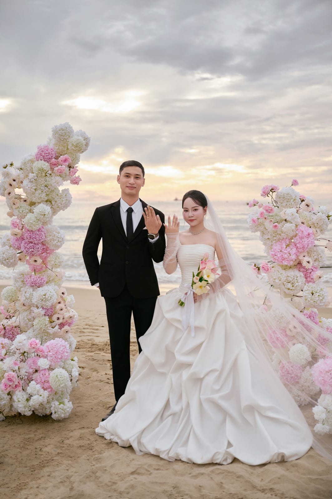 Bình yên bên bờ biển